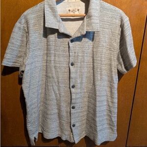 H&M Gray Textured Button-Down Shirt